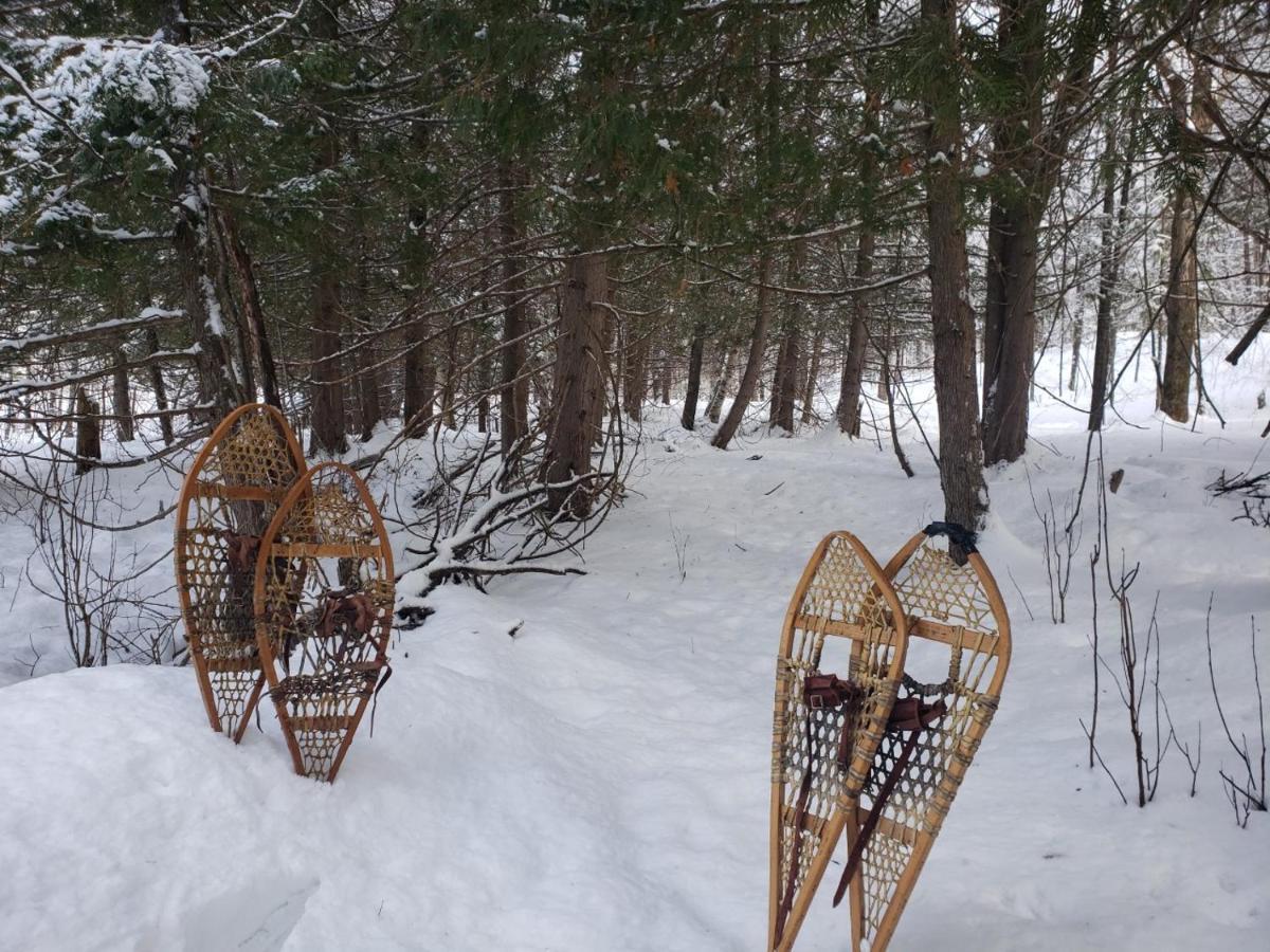 Le Nid Dore Sur Le Lac Val des Monts Exteriör bild
